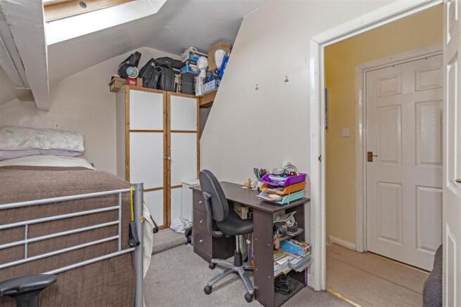 Bedroom 3-2.jpg