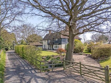 High Easter Road, Barnston, Dunmow, Essex, CM6