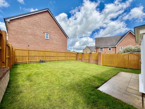 EXTERNAL REAR GARDEN