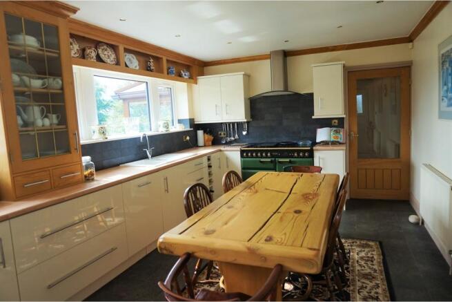 Kitchen / Breakfast