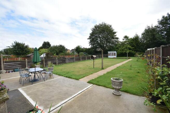 Garden 1.JPG