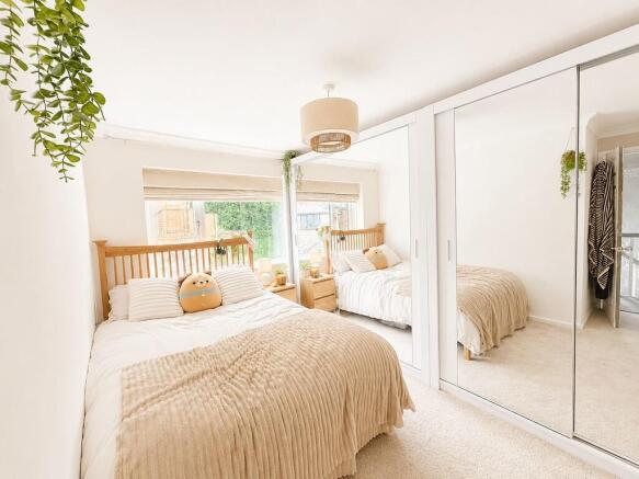 3 bed Semi-Detached for sale Image 10