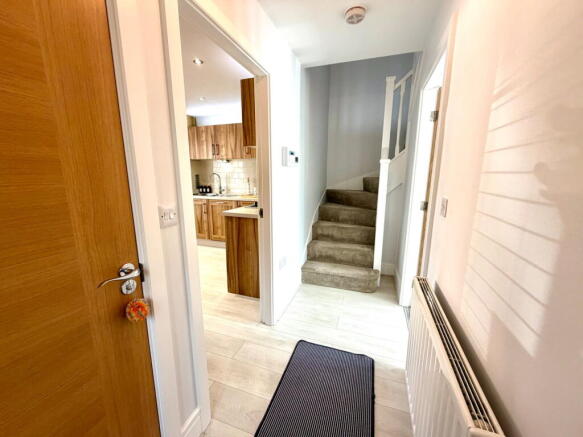 3 bed Semi-Detached for sale Image 9