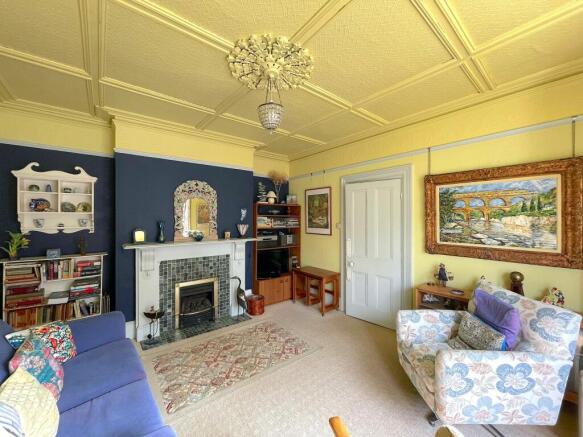 Living Room (3)