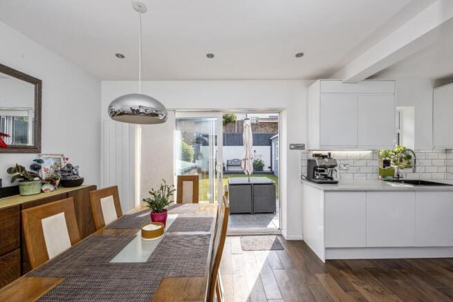 Hurst Crescent 2-020.jpg
