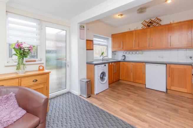 Kitchen/ Breakfast