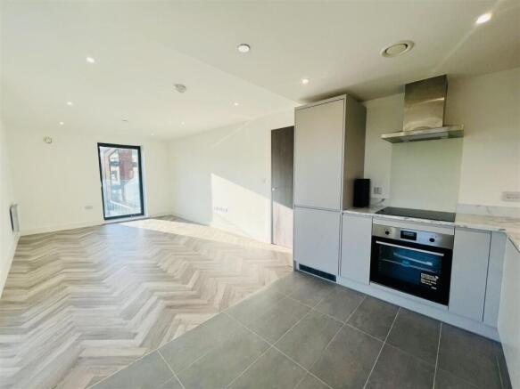 Live In Dining Kitchen