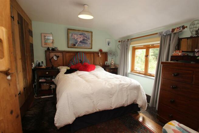 bed1.JPG