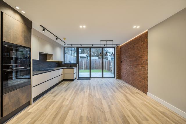 Totteridge Lane, London photo 4