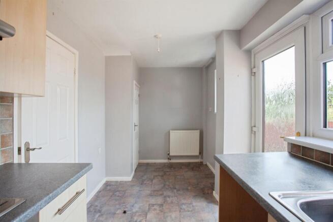 2 bed Semi-Detached for sale Image 6