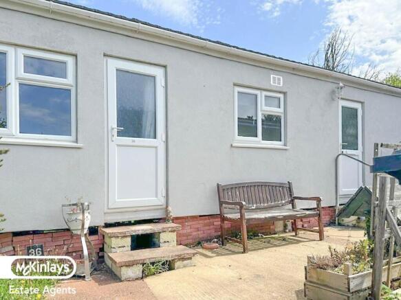 2 Bedroom Park Home for Sale