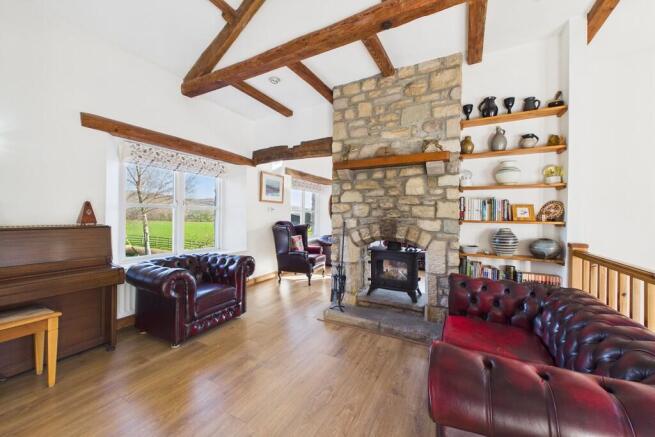 Living/Dining Are...