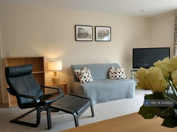 Double Sofa-Bed In Open-Plan Lounge/Kitchen/Diner