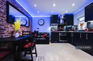 Flat 8, 73 Addington House, Addington Road, Reading RG1 5PZ