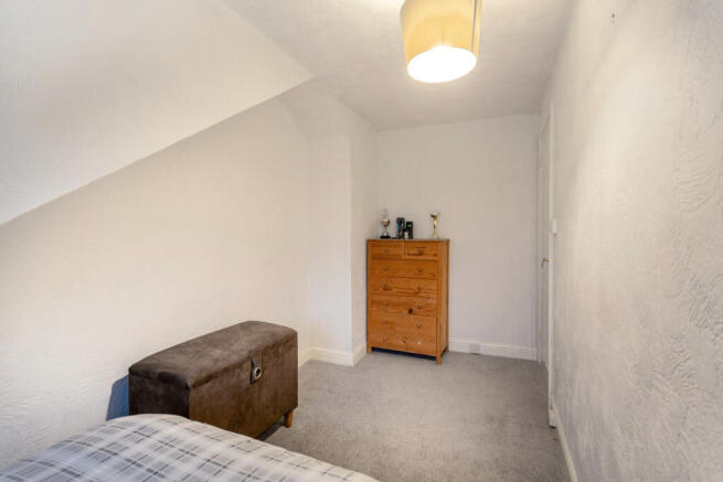 bedroom 3b