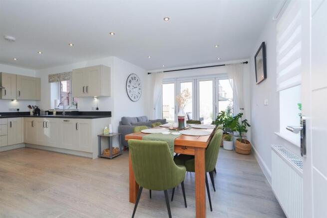 1 Foster Drive Radford Semele-7.jpg