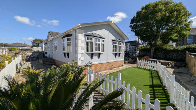 2 Bedroom Bungalow for Sale