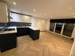 Flat 1, 7, Brownlow Road, Finchley, London N3 1NA
