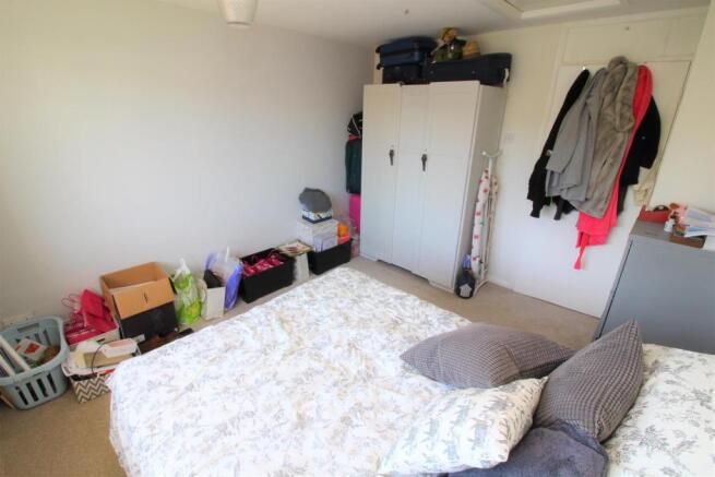 21 Bed 2.JPG