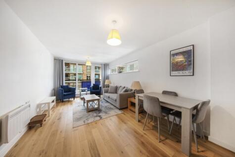 Tarves Way, London, SE10