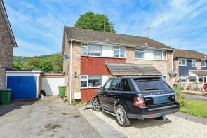 16, Tennyson Road, Dursley GL11 4PZ