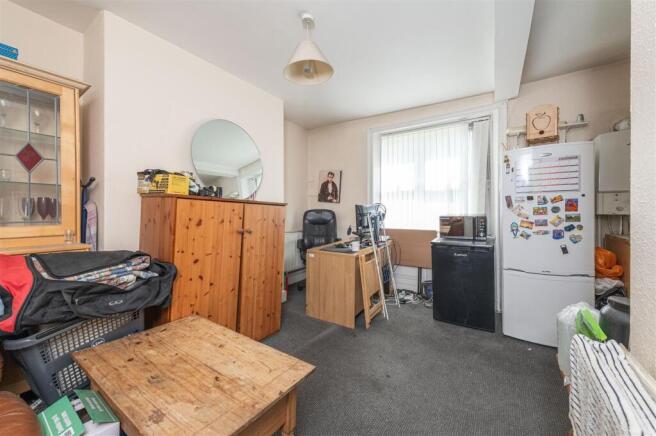 4 bed Terraced for sale Image 9