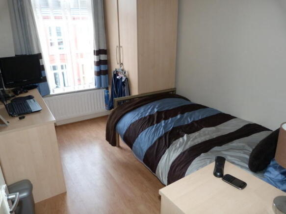 Photo 10