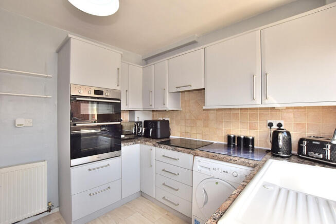 3 bed Terraced for sale Image 7
