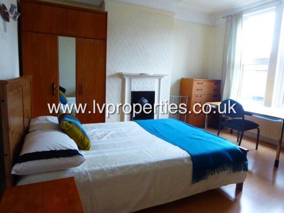 6 bed Terraced to rent Image 6