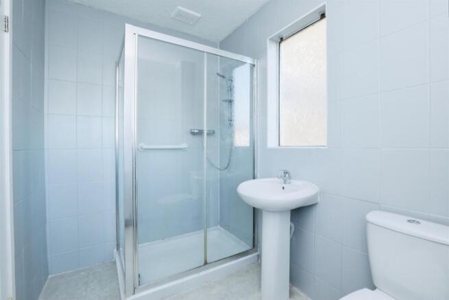 3 bed House to rent Image 7