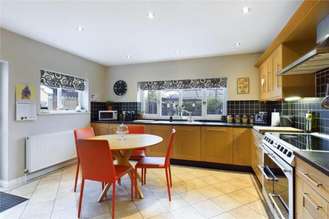 Kitchen/Breakfast