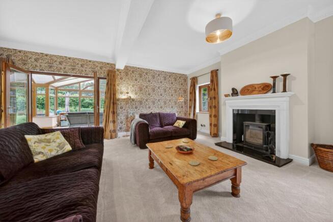 5 bed Detached for sale Image 12