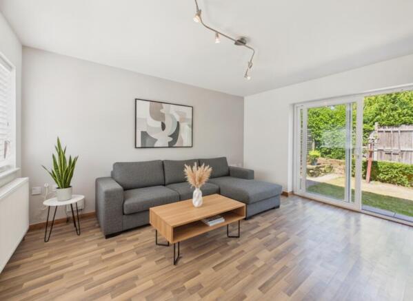 3 bed Terraced for sale Image 2