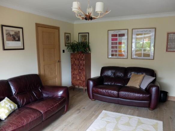Front-room-3.jpg