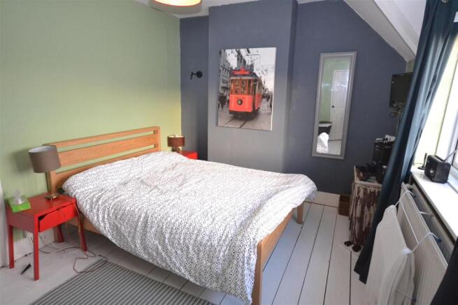 Bed 1.JPG