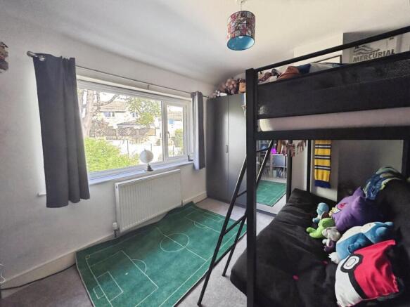 3 bed Semi-Detached for sale Image 11