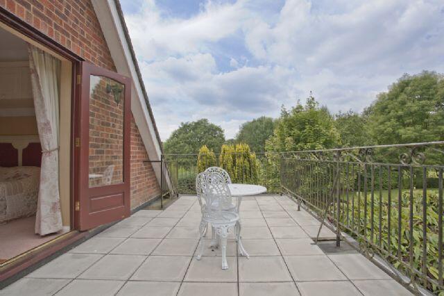 Balcony off bedroom