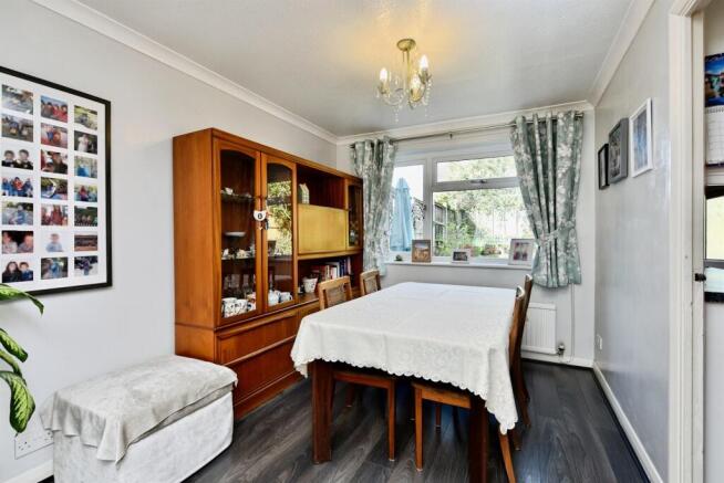 3 bed Semi-Detached for sale Image 4