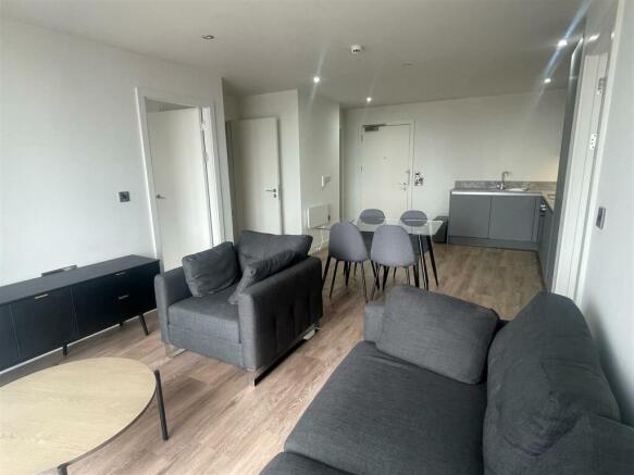 Living Room 1.jpg