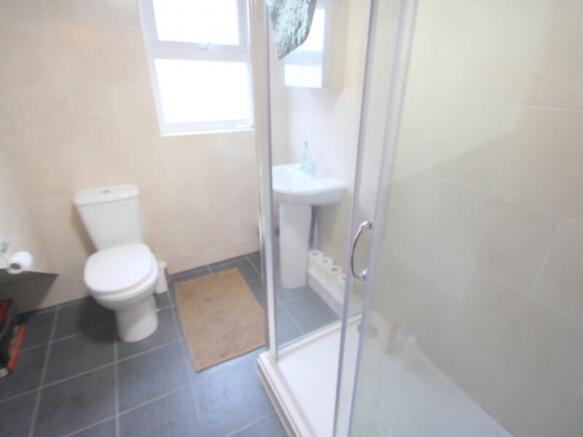 8 bed Terraced to rent Image 9