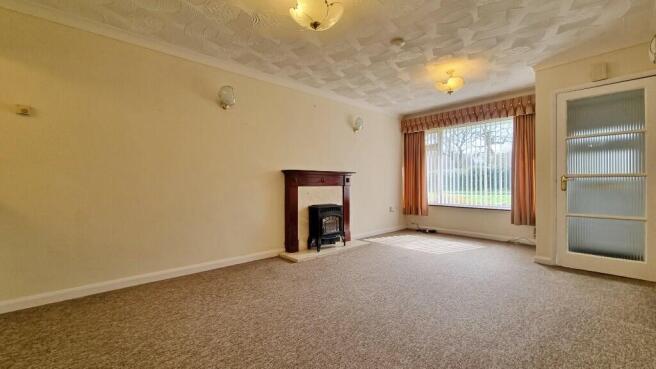 Sitting/Dining Room