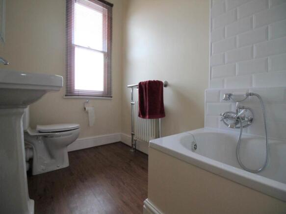 bathroom 