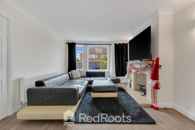 3 bed Semi-Detached for sale Image 8