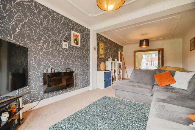 3 bed Semi-Detached for sale Image 7