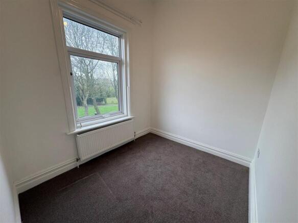 3 bed Semi-Detached for sale Image 9