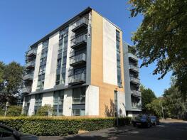 Flat 3/4, 6, Brabloch Park, Paisley PA3 4QD