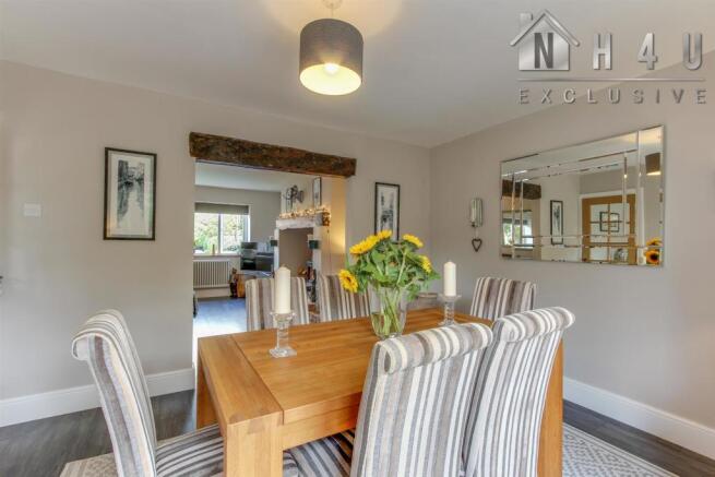 DINING ROOM: