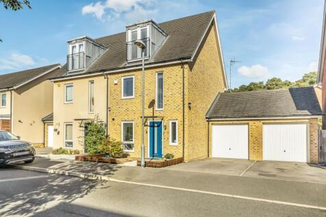 Jaguar Lane, Bracknell, RG12