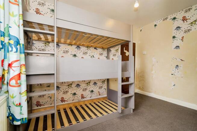 3 bed Semi-Detached for sale Image 8