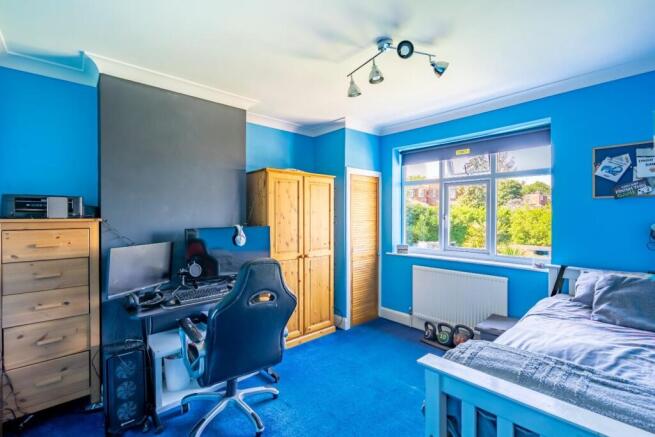 4 bed Semi-Detached for sale Image 9